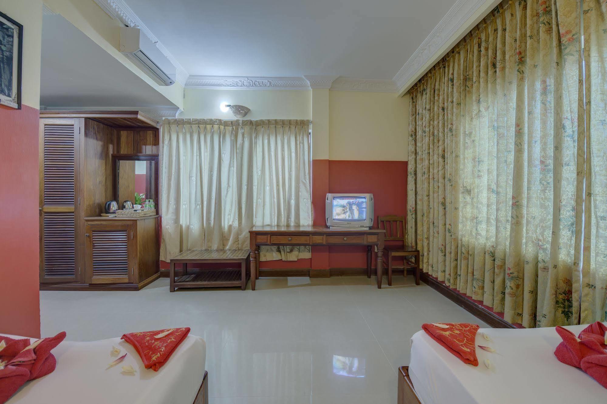 Sok San Street Boutique Hotel Siem Reap Buitenkant foto