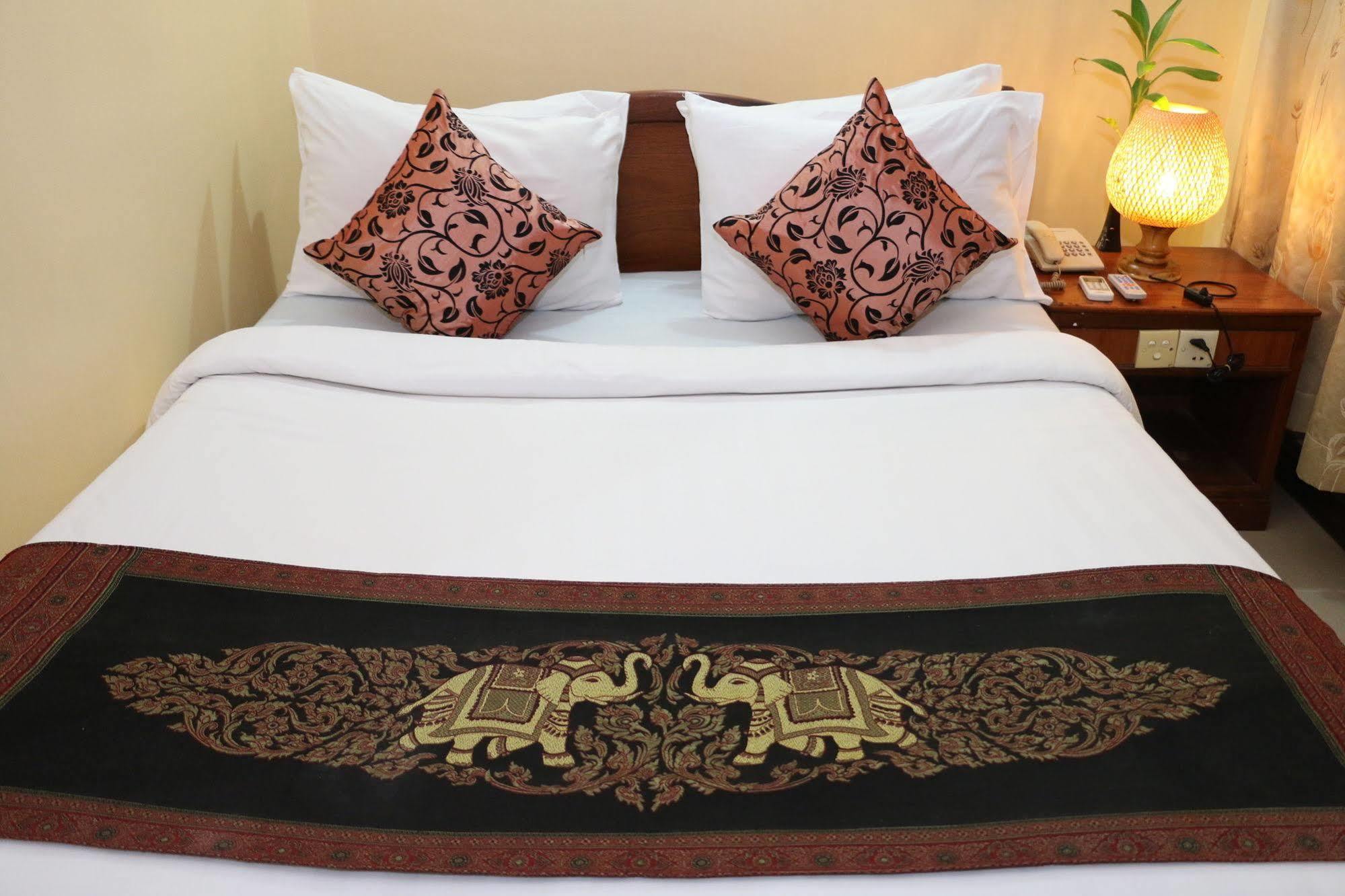 Sok San Street Boutique Hotel Siem Reap Buitenkant foto