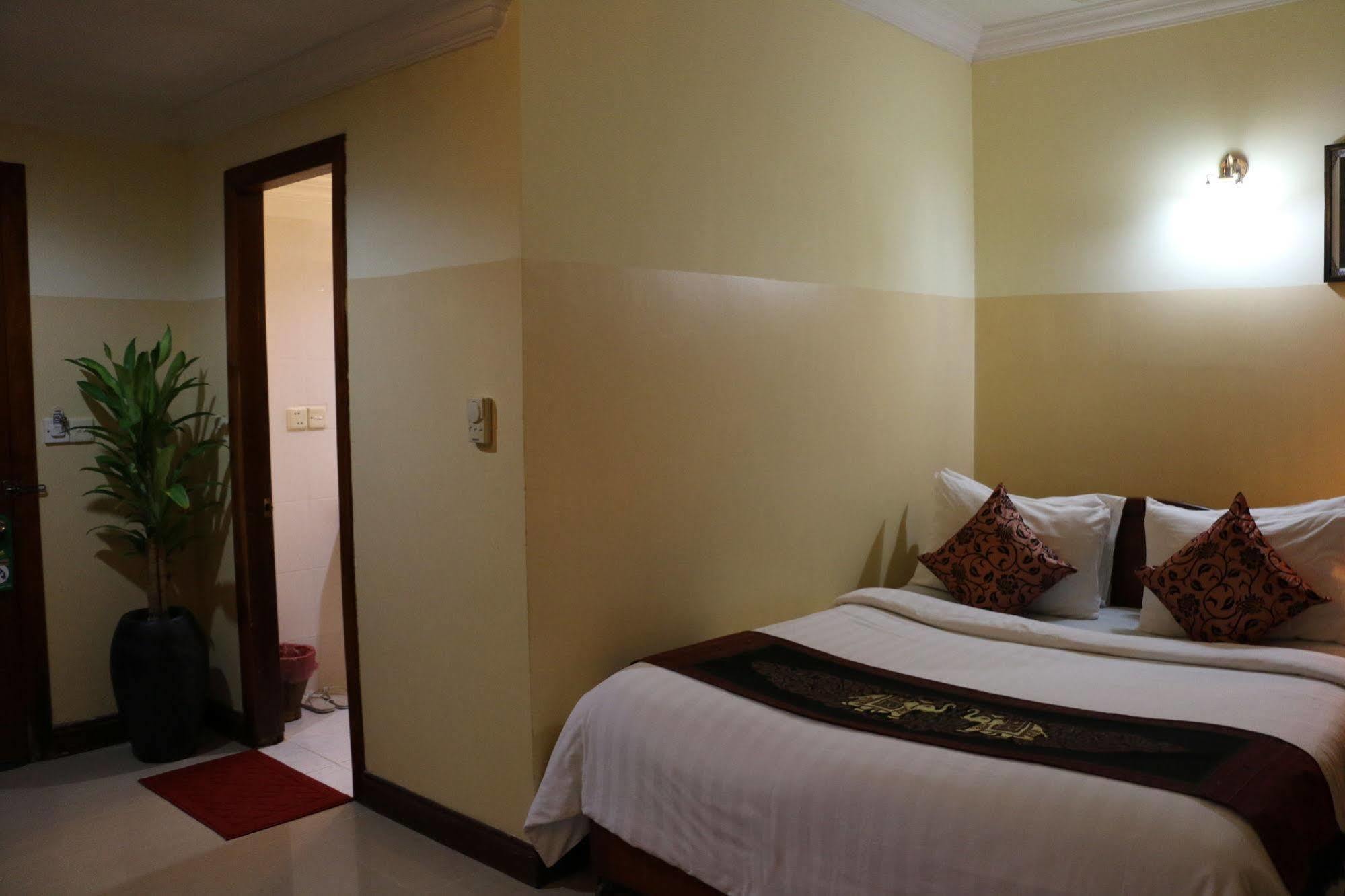 Sok San Street Boutique Hotel Siem Reap Buitenkant foto